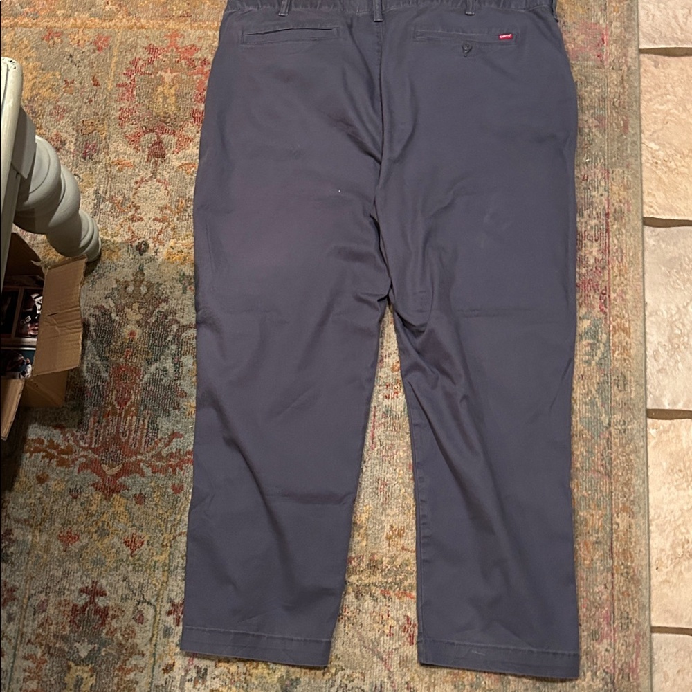 Levi's Navy Chino Pants Like New - Picture 7 of 7